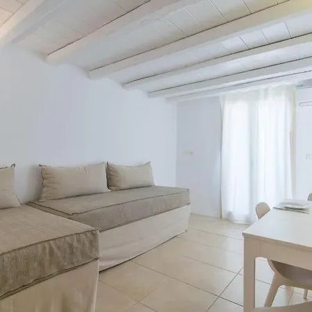 Gazia Milos * Adamantas (Milos)