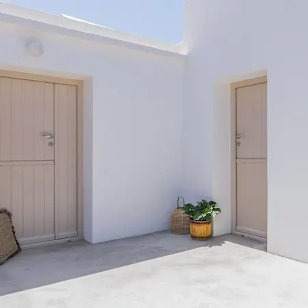 Holiday home Gazia Milos Adamantas (Milos)